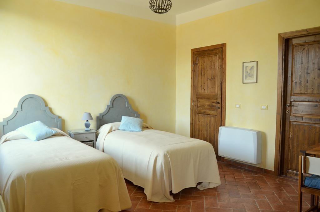 Agriturismo Borgo San Francesco Basiglio Exterior photo